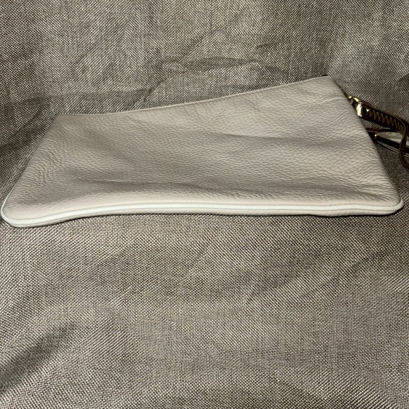 Kate Spade New York Larchmont Ave Taupe Leather Pouch WLRU2736 - Picture 3 of 11